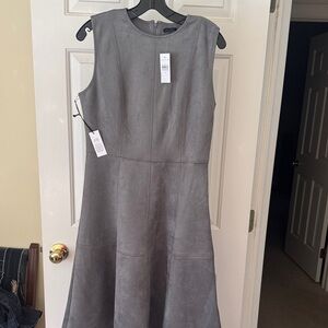 Elegant Gray Sleeveless Dress